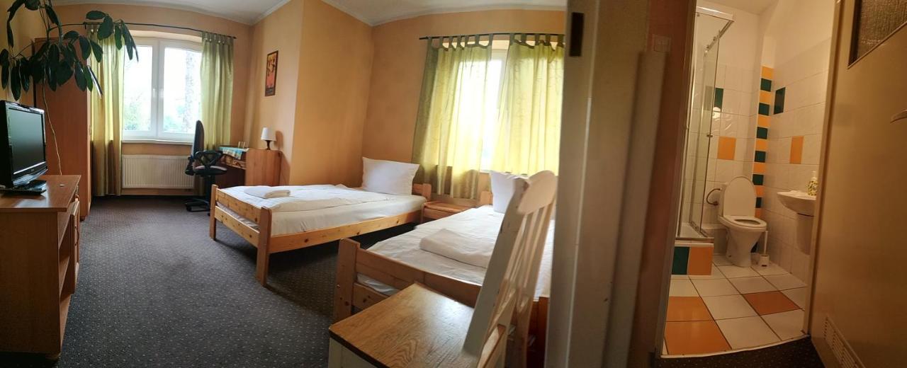 לגניצה Hotelik Villa מראה חיצוני תמונה